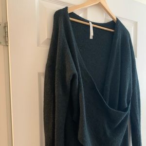 The Group by Babaton Bandini sweater